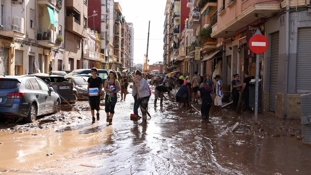 台風､豪雨をゴクリ…日本の技術が生んだ水を通すコンクリート｢ドットコン｣が狙う世界200兆円市場 コンクリート一筋･中卒たたき上げ社長が気づいた常識はずれの水害解決策