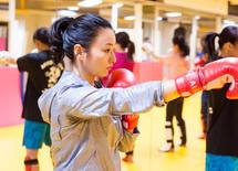 女性記者が体験"キックボクシング"の快感