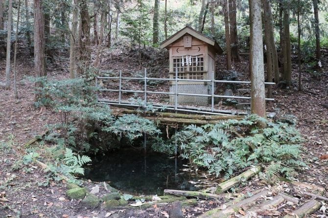 龍王山城(南城)には籠城時の命綱となる水の手も