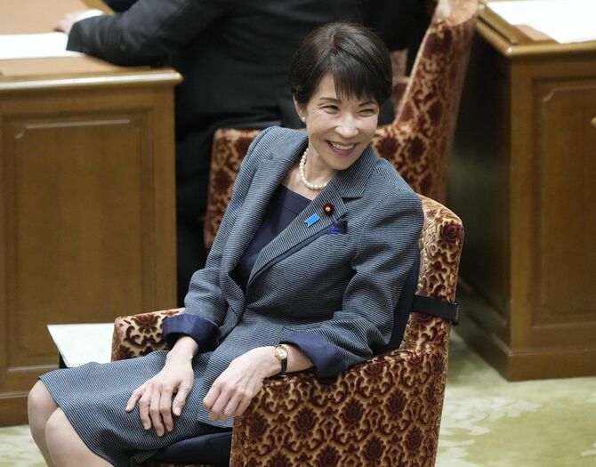 党首討論に臨む高市早苗首相