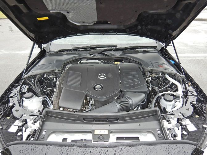 1.5lガソリンターボエンジンながら単体で204PSと十分な力を発揮する