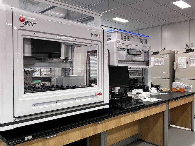 Varinos本社にある検査室