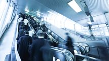 ｢年収1000万円超｣大企業ミドルは本当に幸せか