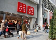 日本人1人当たりのユニクロ代を出す方法