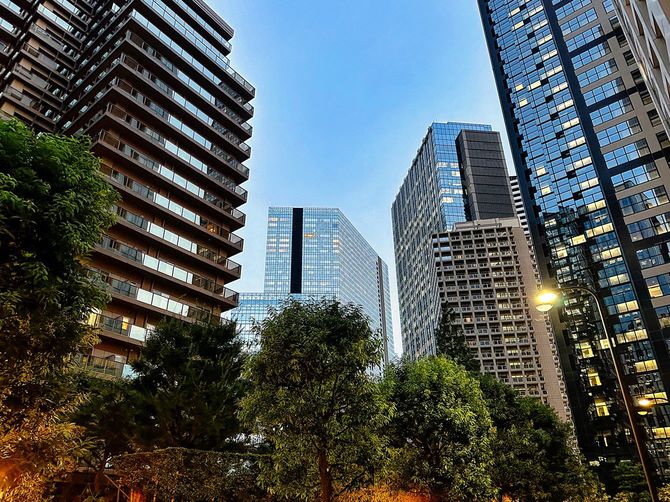 都内に林立するマンション