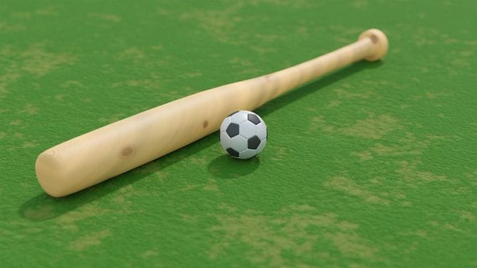 バットと小さなサッカーボール