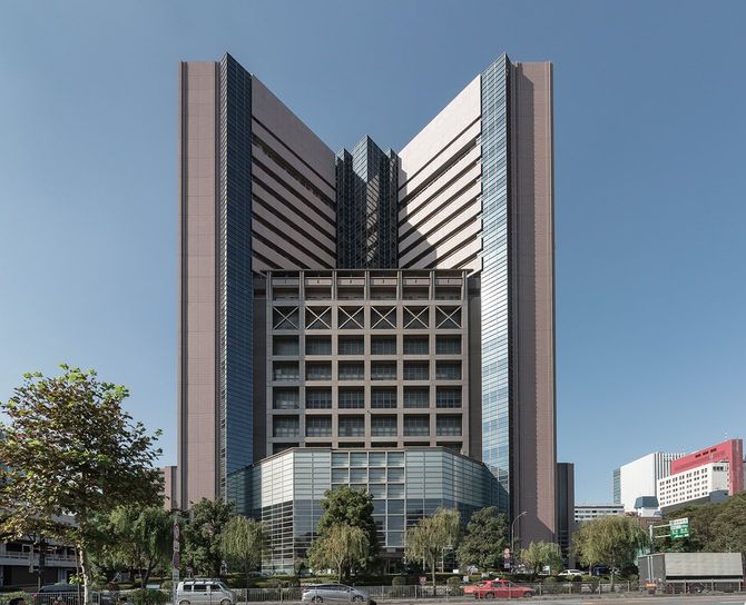 国立がん研究センター中央病院（東京都中央区）。横河建築設計事務所