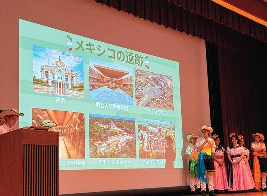 昨年来校したメキシコの日本人学校の生徒たちとは、一緒に万博見学にも行った。