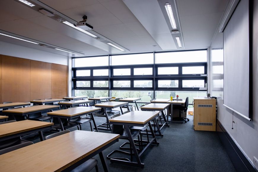 中学校の教室