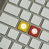絵文字を送るよりずっと効果的…仕事のデキる人が「3回に1回」メール・チャットの文末に入れているひと言