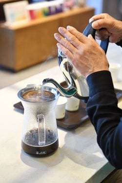 スターバックスのスタッフで最年長の山田勝子さん