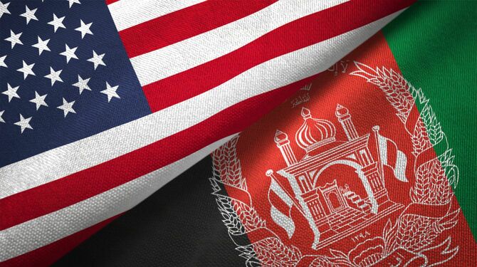 アフガニスタンと米国の国旗