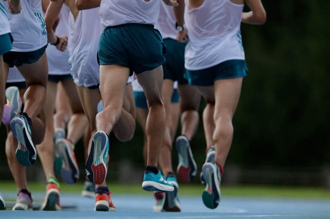 接地感は得にくいがスピードは出しやすい