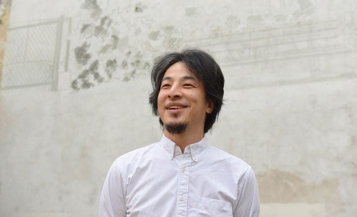 2022年1月パリにて。