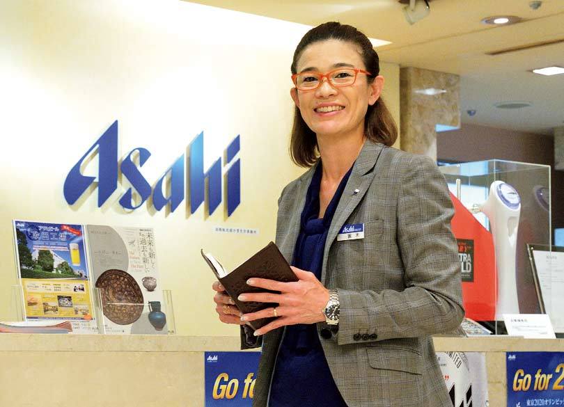 営業経験を25年積み上げ女性初の支店長に アサヒビール 鈴木秀子さん 3 3 President Woman Online プレジデント ウーマン オンライン 女性リーダーをつくる