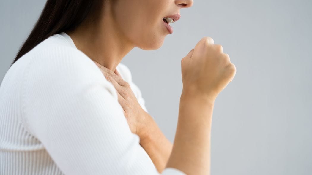 ｢風邪は治ったのに咳だけ続く｣を放置してはいけない…つらい｢咳過敏症候群｣に市販の咳止め並みに効く食材 電話で話すと咳､笑うと咳､冷房部屋に入ると咳､深呼吸すると咳