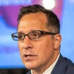 スティーブン・R・ナギ