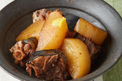 アラから出るだしが決め手の"ぶり大根"｜冬に食べたい魚の定番料理④