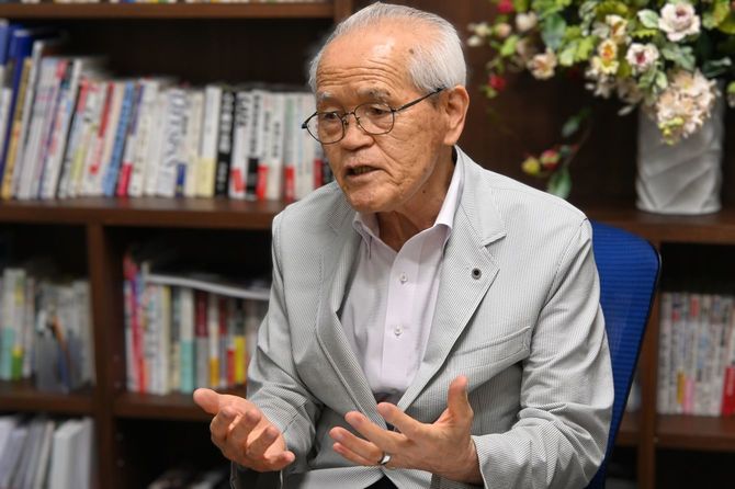 現在に辿り着くまでの紆余曲折を語る小星さん