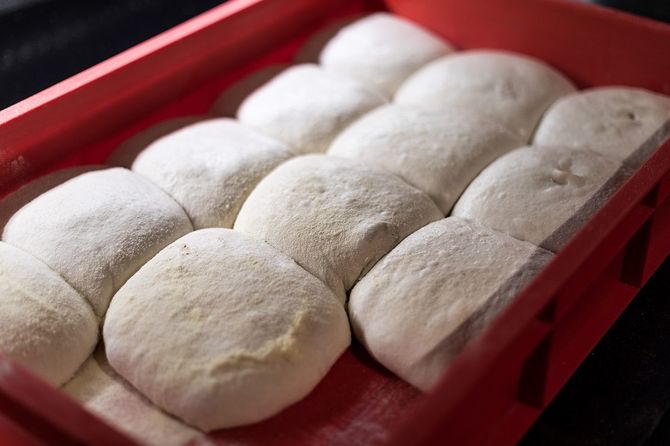 箱に入った大福