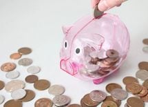 老後のための貯蓄は個人年金？普通預金？