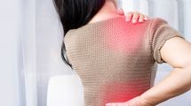 まずは1回30秒､ゆっくり前後に動かすだけでいい…産業医｢カチカチに固まった体をゆるめる効果的なアイテム｣