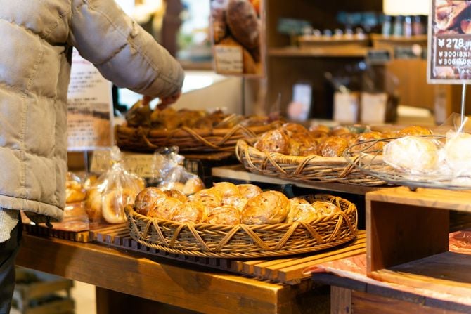 国産小麦パン工房フルフル松崎本店内