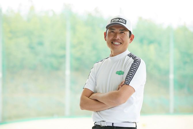 プロゴルフコーチの青木翔さん