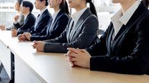 みんなでリクルートスーツを着る日本の就活は大正解…｢新卒一括採用は廃止すべき｣論のウソを暴く