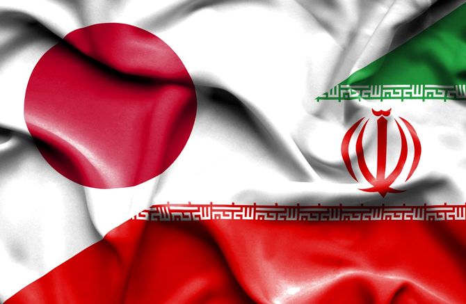 イランと日本の旗