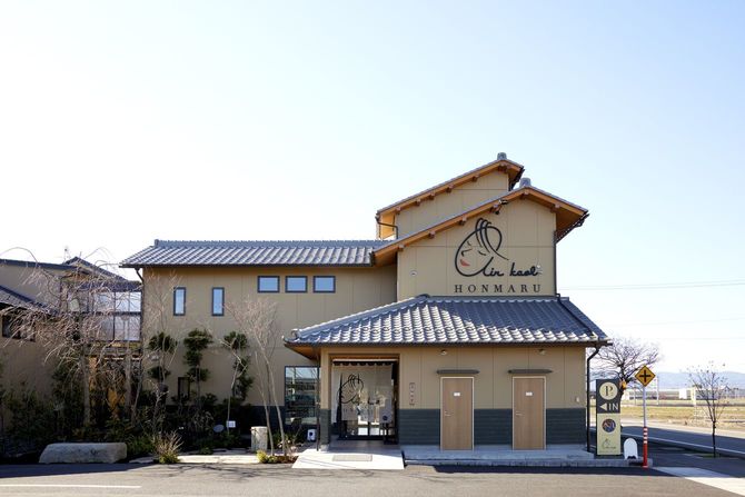 観光コースにもなっているタオルショップ