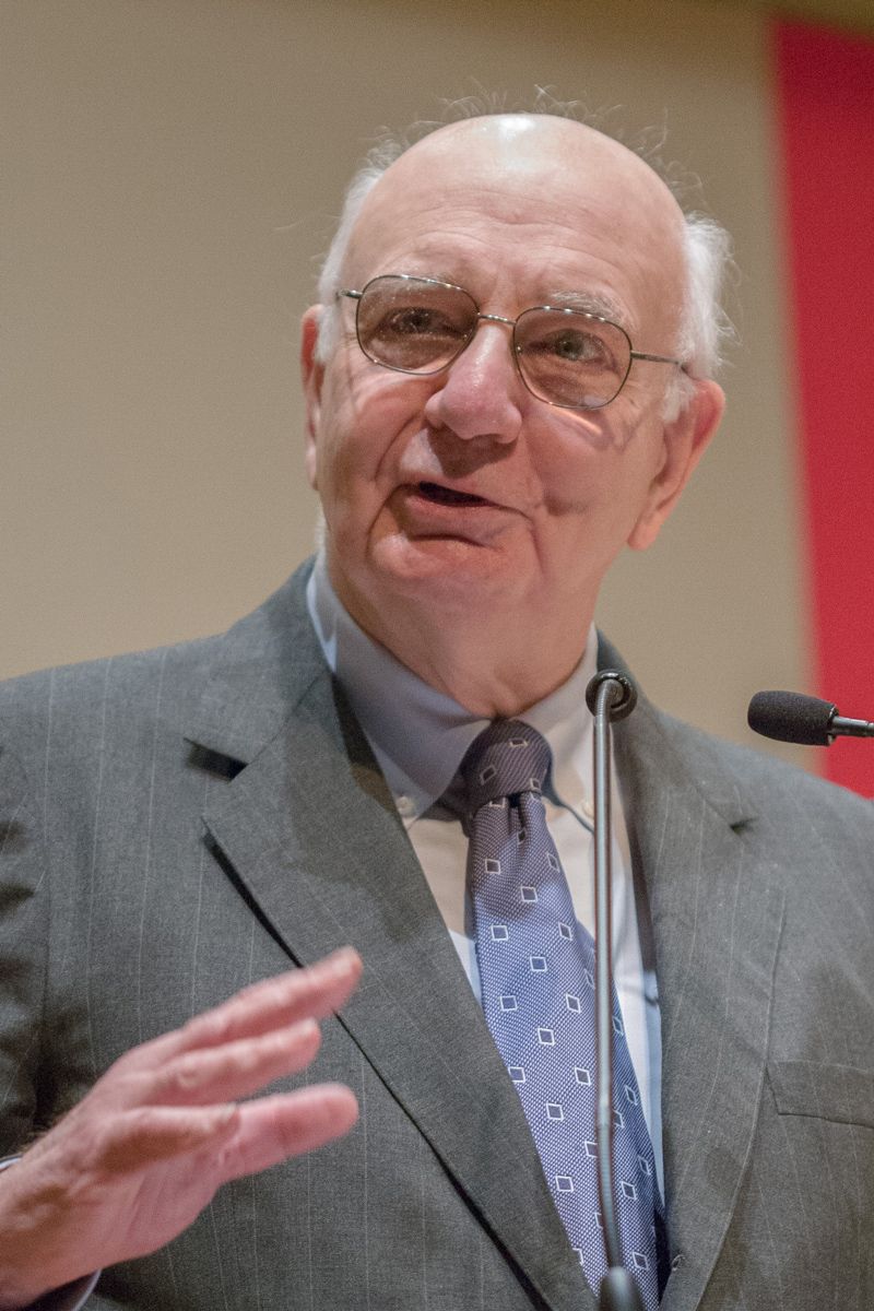 ポール・ボルカー元連邦準備制度理事会議長（2006年）。（写真＝Kenneth C. Zirkel／CC-BY-SA-3.0／Wikimedia Commons）