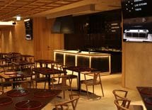 "料理の鉄人"が実況するライブ食堂の勝算