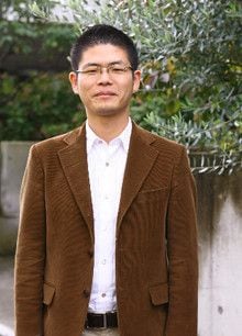 ティッシュを抜き取る音さえも、周囲に聞こえてしまう<br><strong>フリーライター 大宮冬洋</strong>●一橋大学法学部卒業。共著に『30代未婚男』など。ブログ「『実験君』の食生活」を主宰。