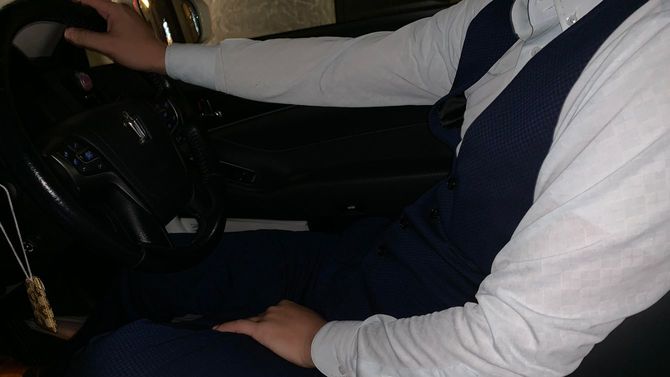 取材に応じる仲村氏（仮名）