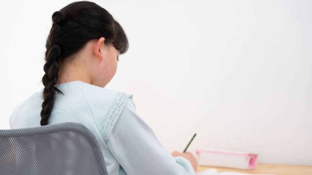 中学受験生を待ち受ける｢68本｣の過去問の山…｢いつ､どの教科から始めればいいのか｣プロ家庭教師の最新回答