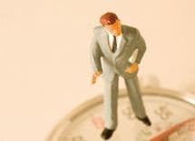 仕事が「雑で速い人」vs「丁寧で遅い人」どちらがエラくなるか？