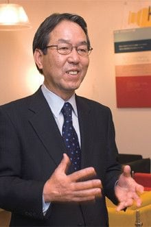 <strong>三菱地所 木村惠司社長</strong>●1970年、三菱地所入社。取締役企画本部経営企画部長、専務を経て、2005年6月より社長。「厳しい状況では、年齢とは関係なく、自ら考えリーダーシップを取れる人が組織にどれだけいるかが重要」