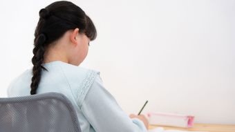 中学受験生を待ち受ける｢68本｣の過去問の山…｢いつ､どの教科から始めればいいのか｣プロ家庭教師の最新回答