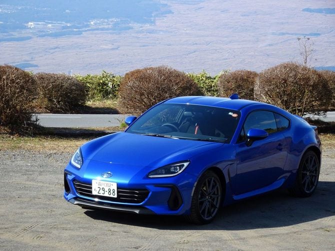 今回試乗したスバル「BRZ」