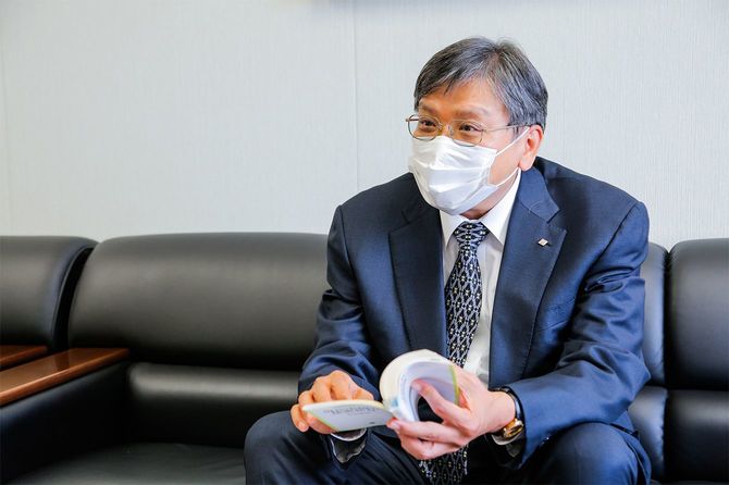 早稲田大学文学学術院教授の渡邉義浩さん