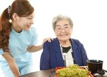 “3Kで薄給”介護職が献身したくなる人