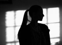 裁判員裁判が手本 会議で賢く見せる技術