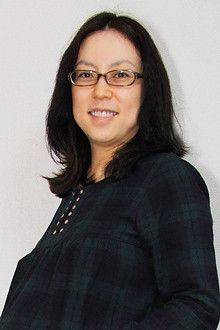 <strong>漫画家 倉田真由美</strong>●一橋大学商学部卒業後、漫画家に（代表作『だめんず・うぉ～か～』）。11月、夫・叶井俊太郎氏との子を出産したばかり。（撮影日は出産前の2009年11月11日）