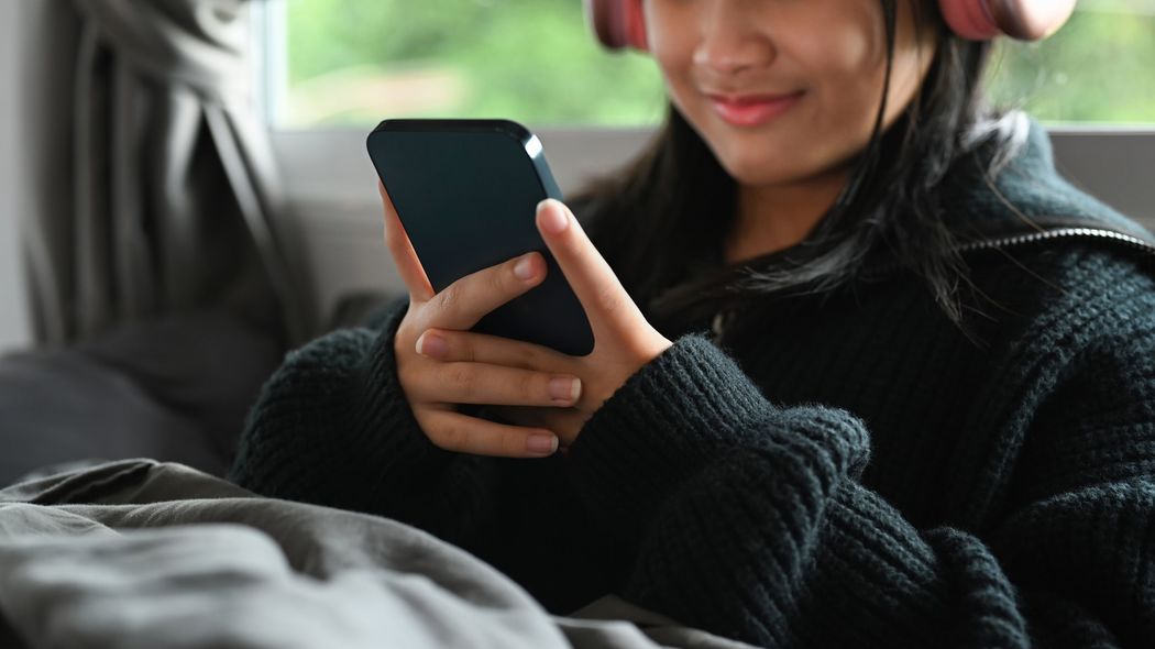 これじゃ思わず動画を送ってしまうのも無理はない…性加害者が子どもに送るチャットメッセージの狡猾さ 互いの共通点をつくり出す性的グルーミングの典型的手口