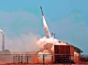 イスラエルの防空システム「アイアンドーム」。