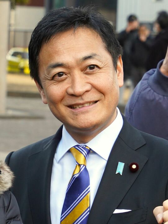 大通り公園で街頭演説をする玉木雄一郎氏