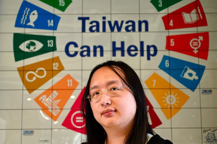 台湾デジタル大臣のオードリー・タン氏（アンバー・ワン氏によるインタビューにて＝2020年6月16日