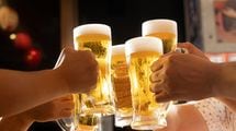 ｢お酒を飲む､飲まない｣は関係ない…肝臓専門医が警告｢脂肪肝になりやすい人｣がやっている水分の摂り方
