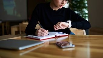 ｢ダラダラとスマホを見る｣もすぐやめられる…24時間の生産性を最大限高める｢タイムマネジメント｣7大原則